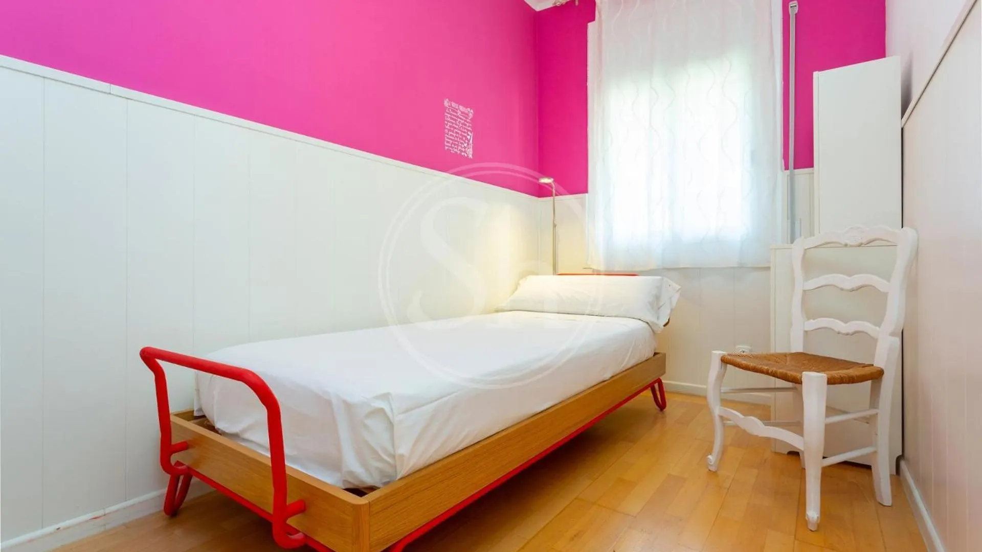 Beautiful Apartment In Montjuic Barcelona